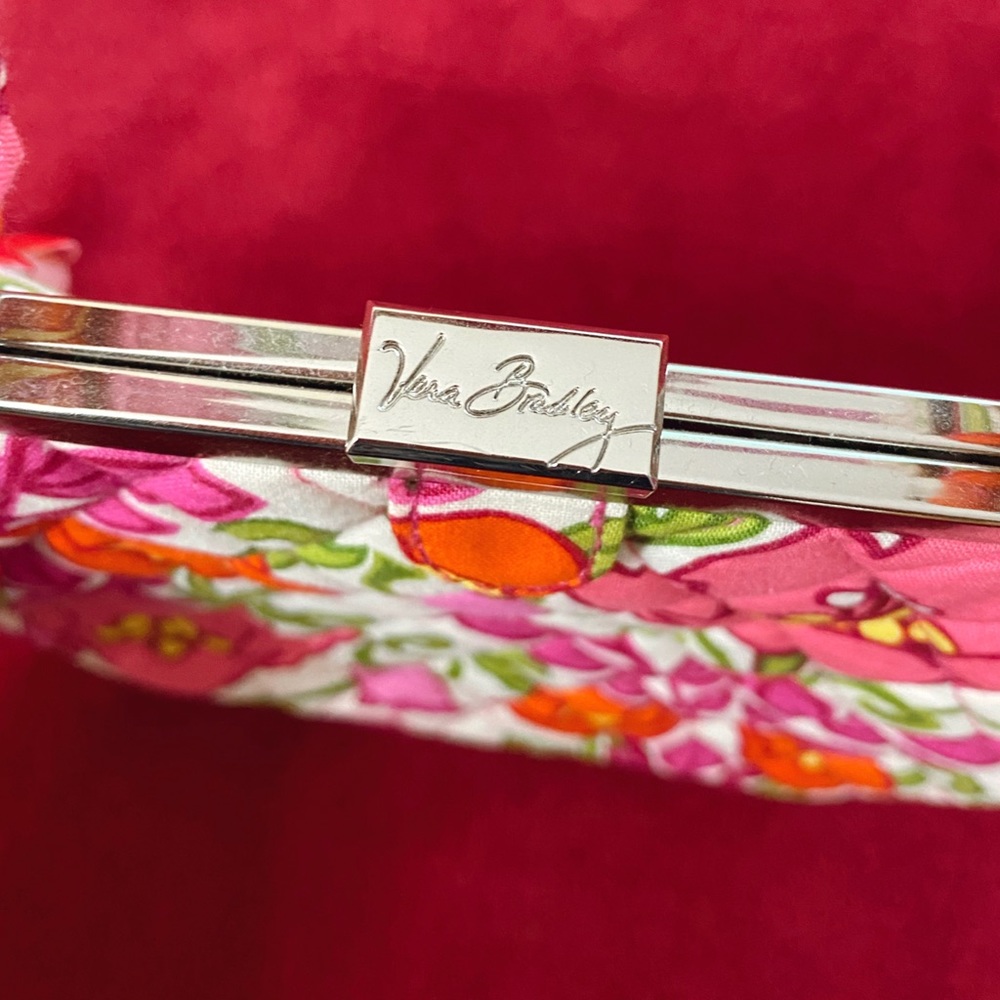 Vera Bradley Lilli Bell Pink Floral Purse - Picture 9 of 10